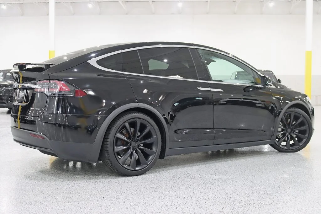 Used 2020 Black Tesla Long Range image 9
