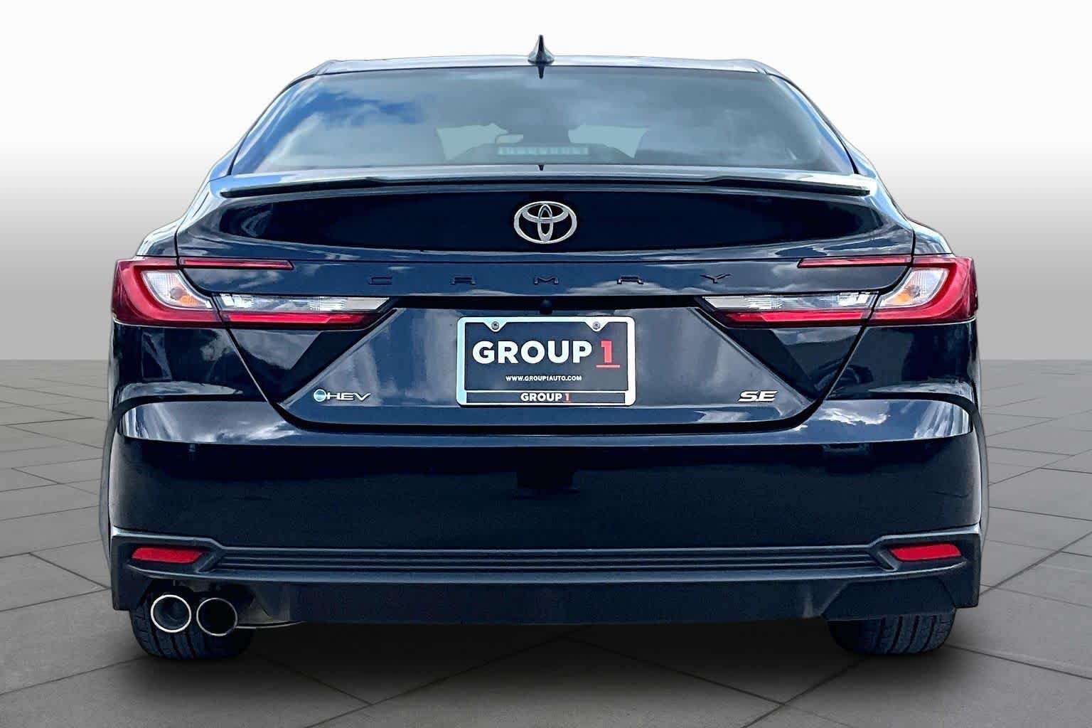 Used 2025 Midnight Black Metallic Toyota SE image 5