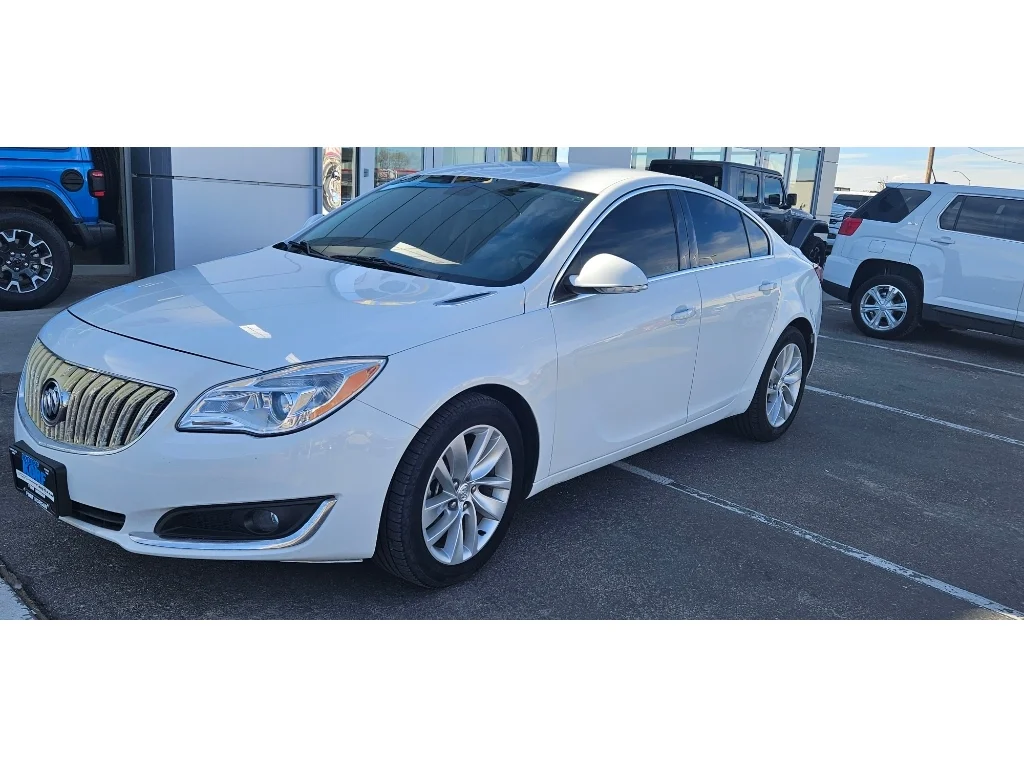 2017 Buick Regal AWD's photo