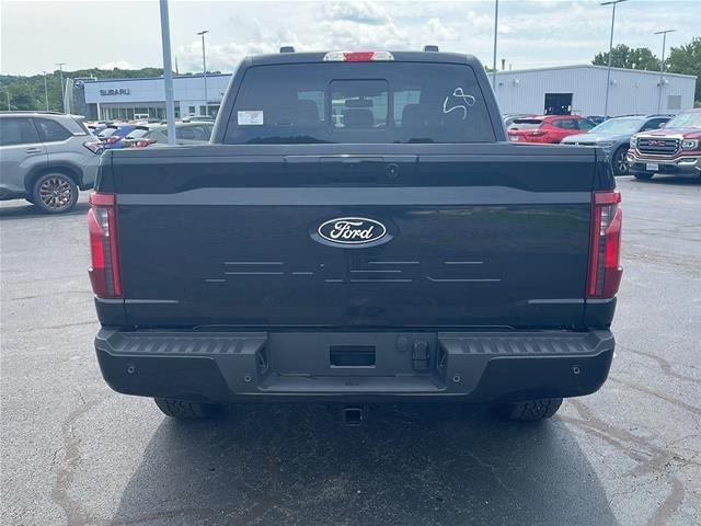 New 2026 Agate Black Metallic Ford XLT image 35
