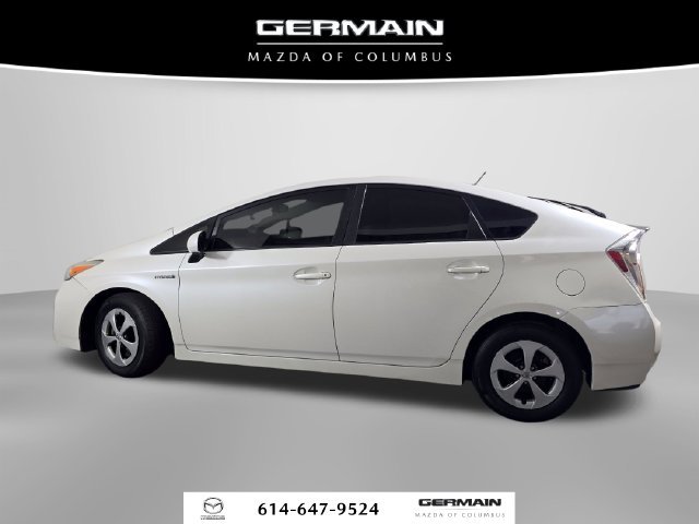 Used 2012 White Toyota Three image 12
