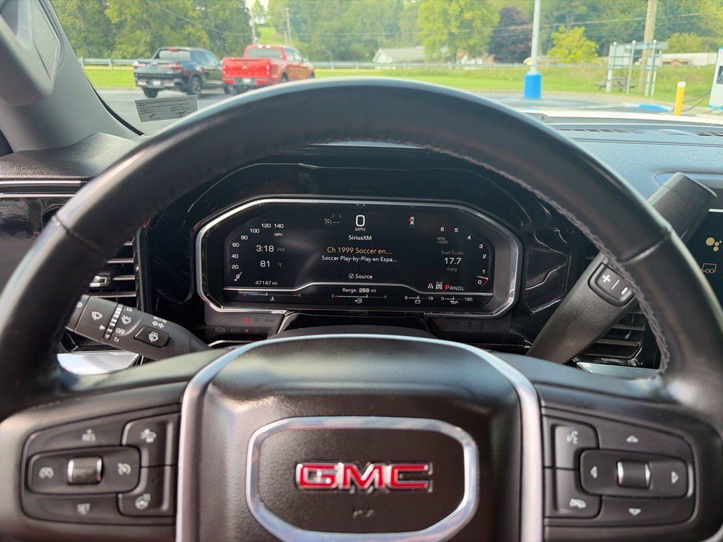 Used 2025 Summit White GMC SLT image 25