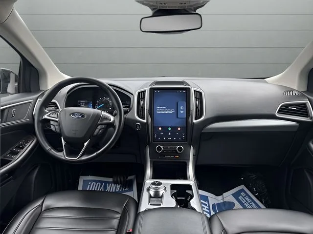 Used 2022 Black Ford SEL image 13