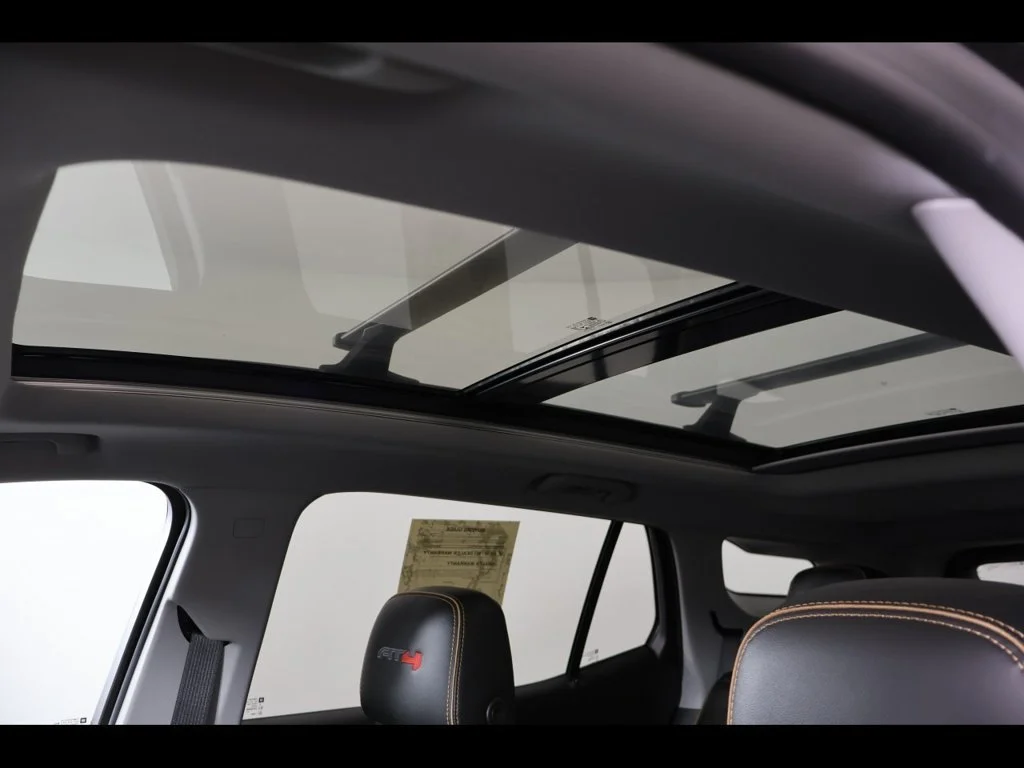 Used 2022 Black GMC AT4 image 13