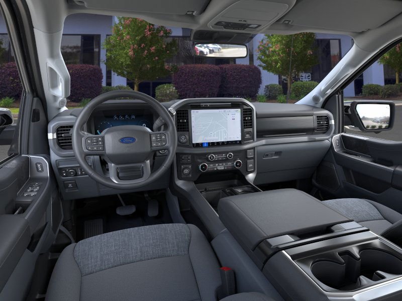 2025 Ford F-150 XLT - Photo 9