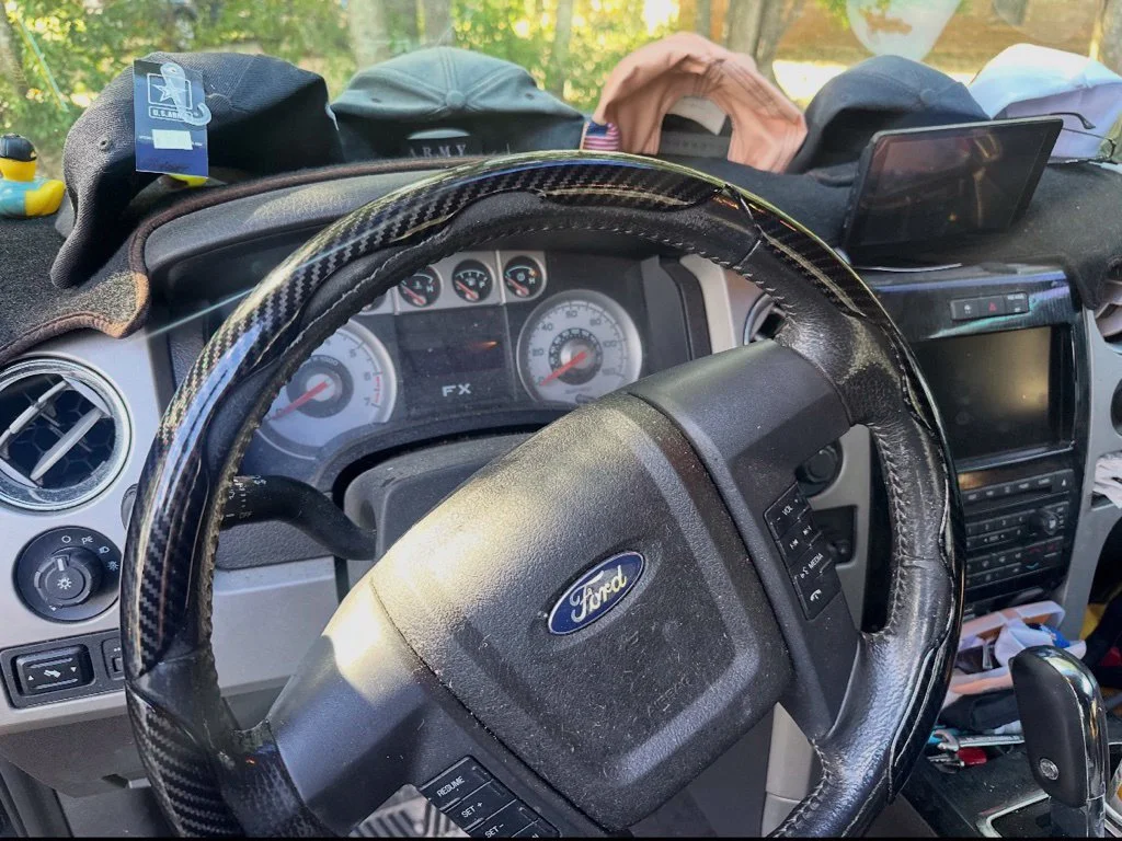 Used 2010 Black Ford XL image 5