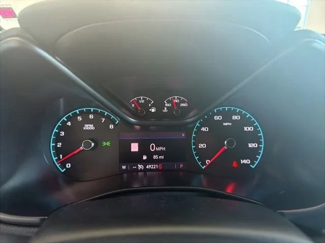 Used 2022 Summit White GMC AT4 - Leather image 4