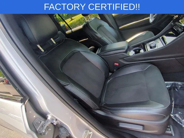 Used 2023 Silver Jeep Altitude image 36