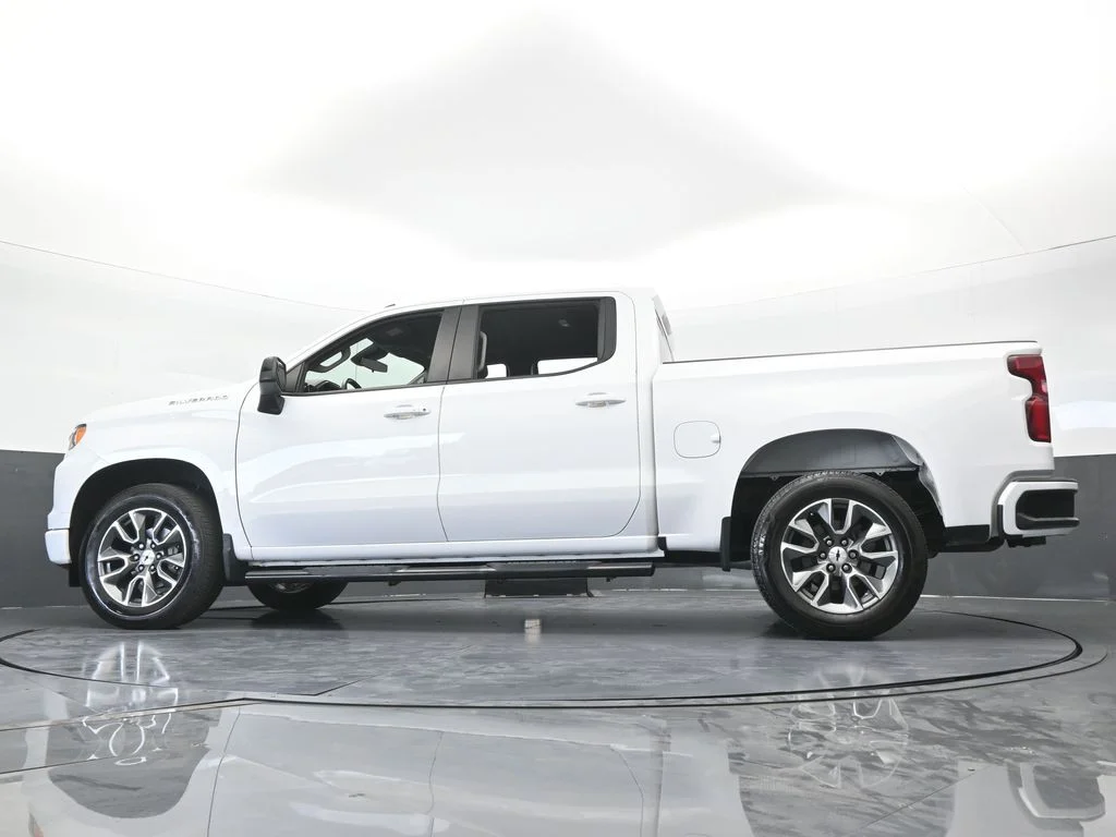 Used 2023 Summit White Chevrolet RST image 57