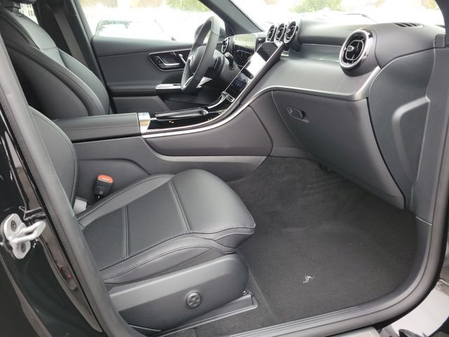 Used 2026 Black Mercedes-Benz GLC 300 image 11