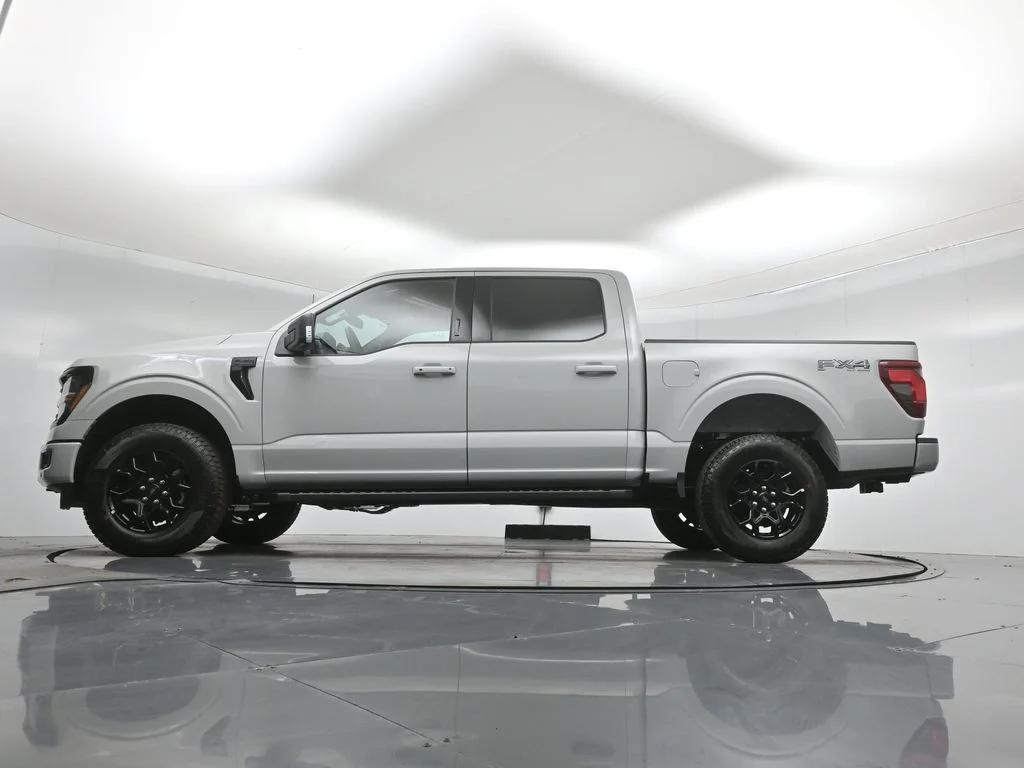 New 2026 Avalanche Ford XLT image 7