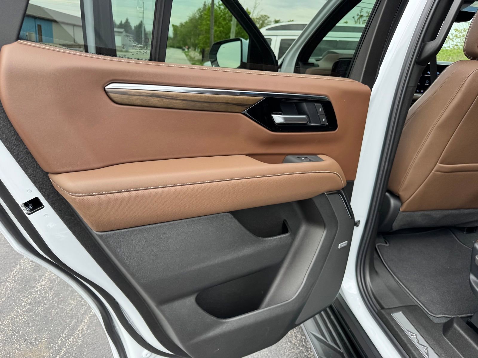 New 2026 Polar White Tricoat Chevrolet High Country image 20