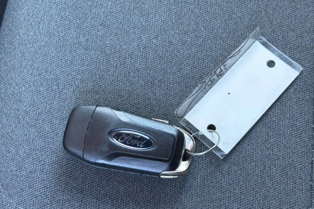 Used 2025 Silver Metallic Ford XLT image 10