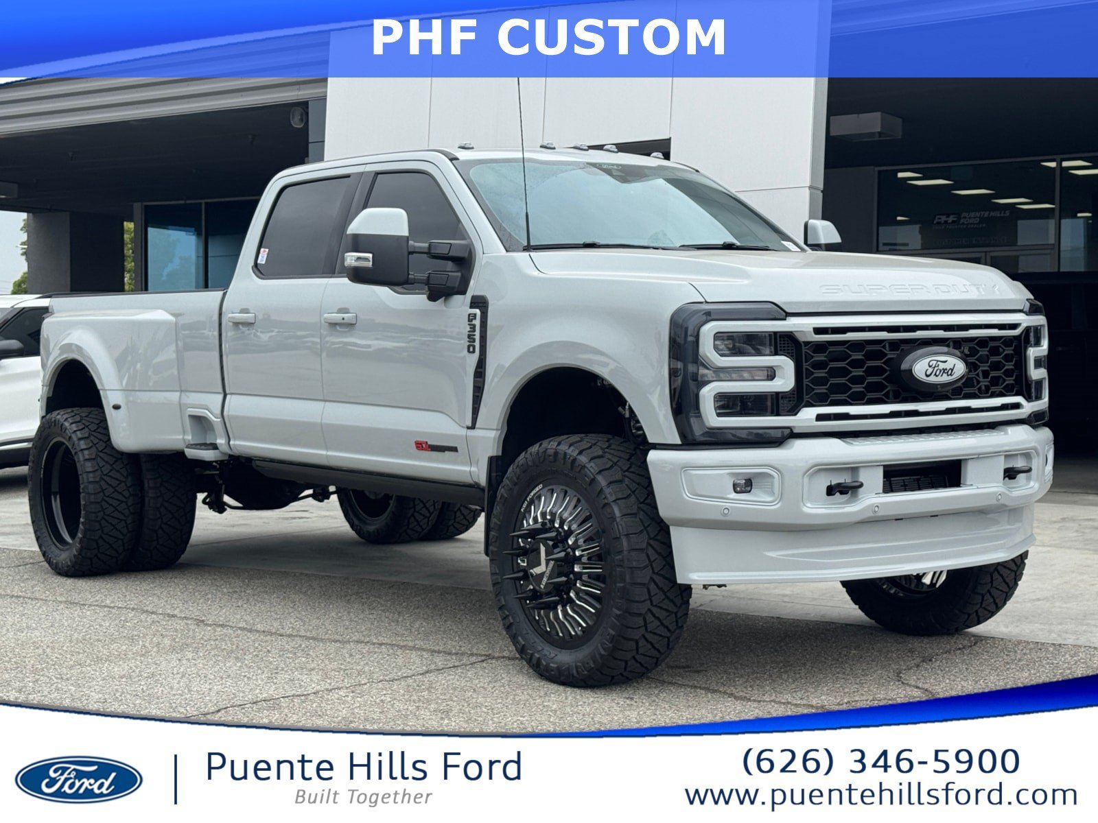 New 2026 Avalanche Ford F-350® Platinum® image 1