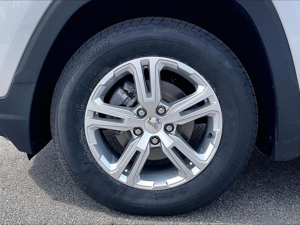 Used 2022 Quicksilver Metallic GMC SLE image 7