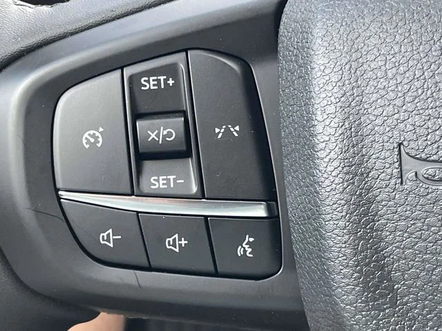 New 2026 Carbonized Gray Metallic Ford XLT image 12
