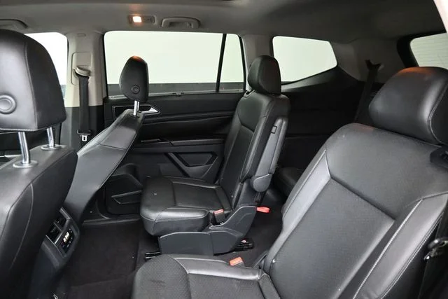 Used 2019 White Volkswagen 3.6L V6 SE image 16