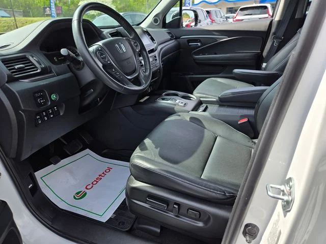 Used 2023 White Honda RTL-E image 11