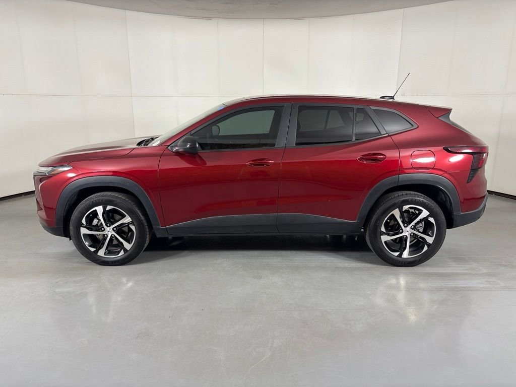 Used 2024 Red Chevrolet 1RS image 6