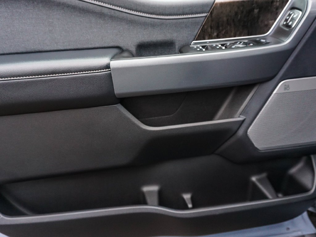 Used 2024 Gray Metallic Ford Lariat image 19