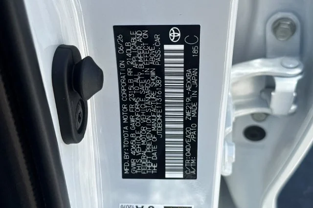 New 2026 Ice Cap Toyota  XLE image 33