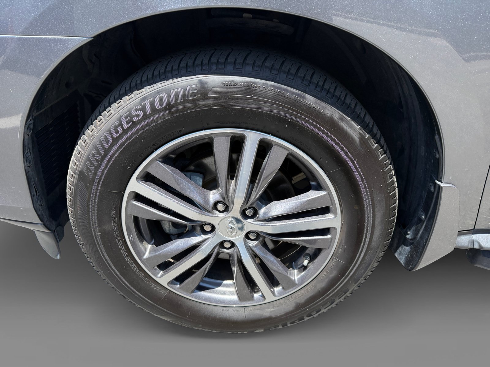 Used 2018 Gun Metallic INFINITI Base image 9