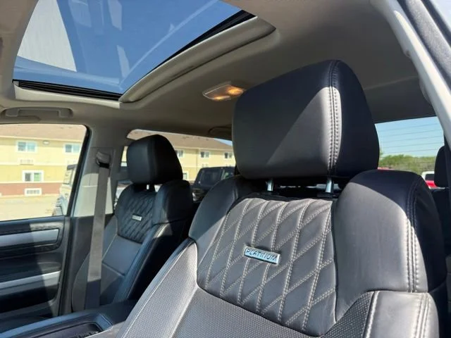 Used 2019 Silver Toyota SR5 image 12