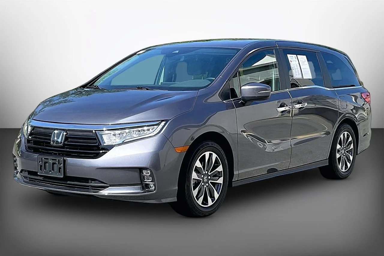 Certified Used 2024  Honda EX-L image 4