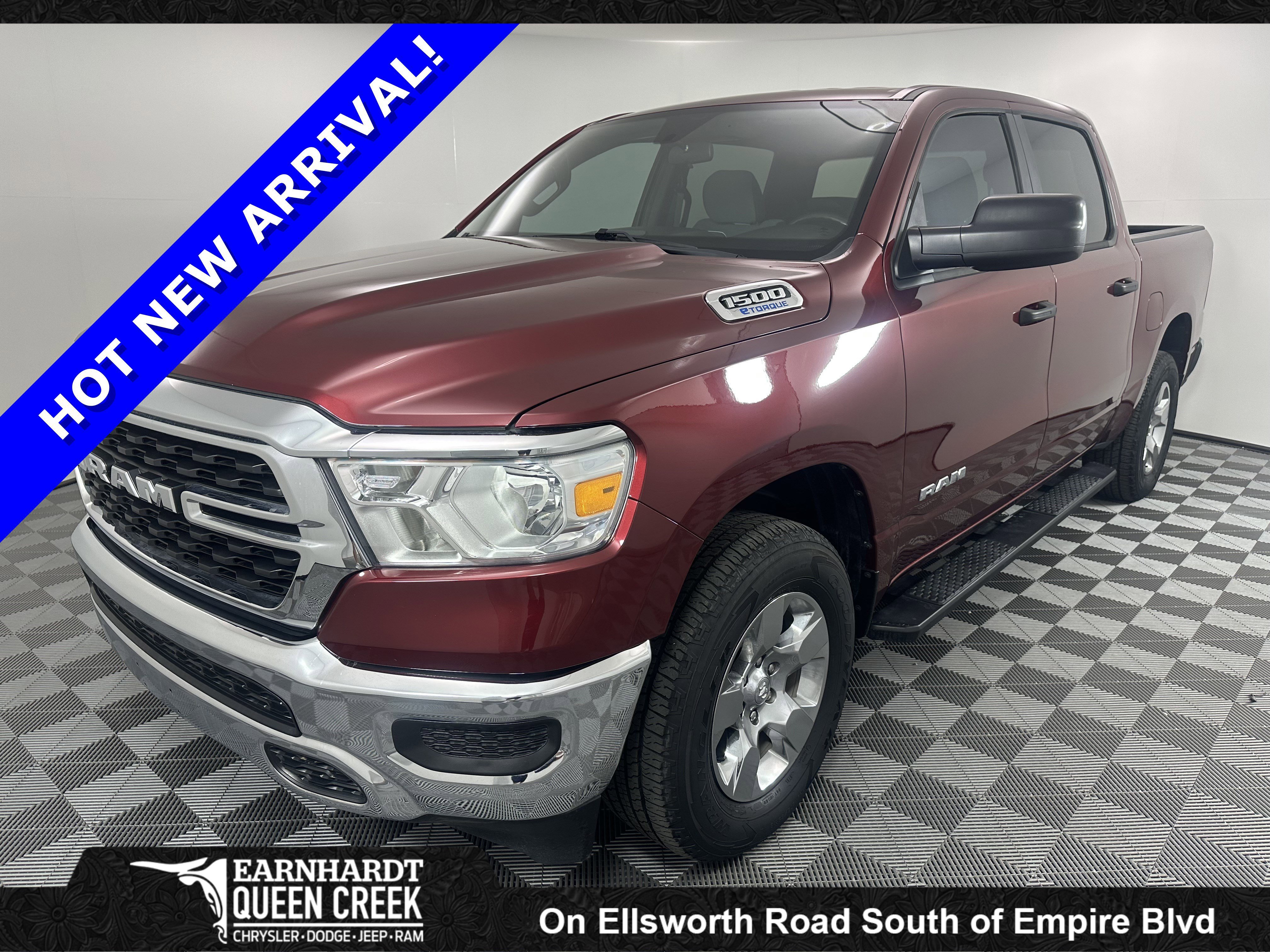 2023 RAM 1500 Big Horn/Lone Star 4x4 Crew Cab 5'7's photo