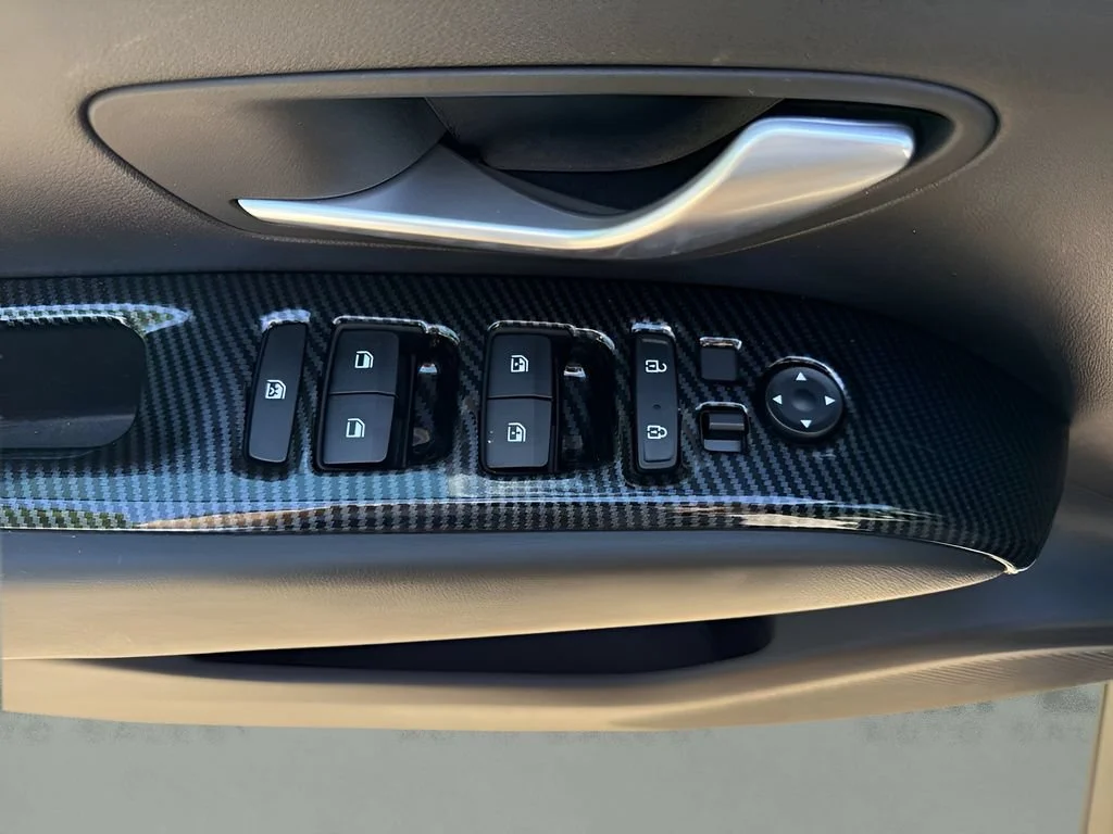 Used 2024  Hyundai SEL image 16