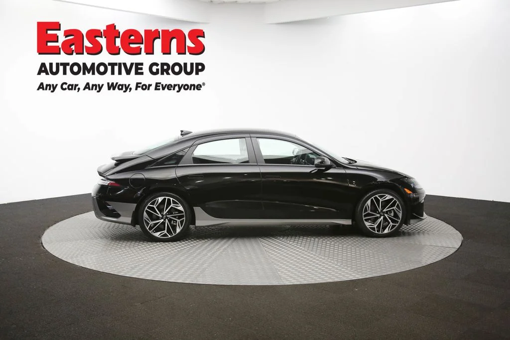Used 2023 Black Hyundai SEL image 44