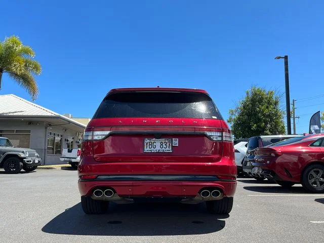 Used 2025 Red Lincoln Reserve image 23