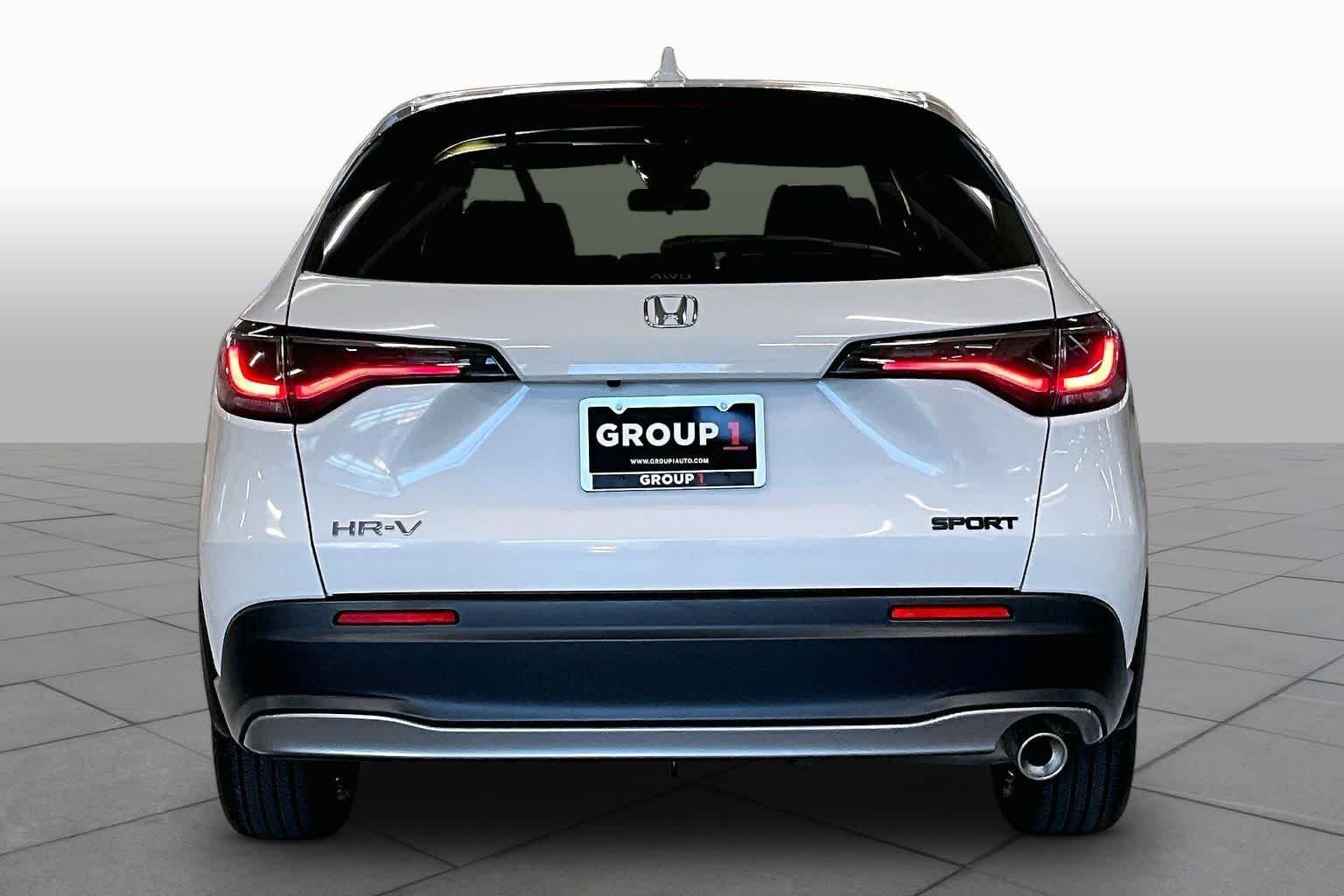 Used 2025 Platinum White Pearl Honda Sport image 5