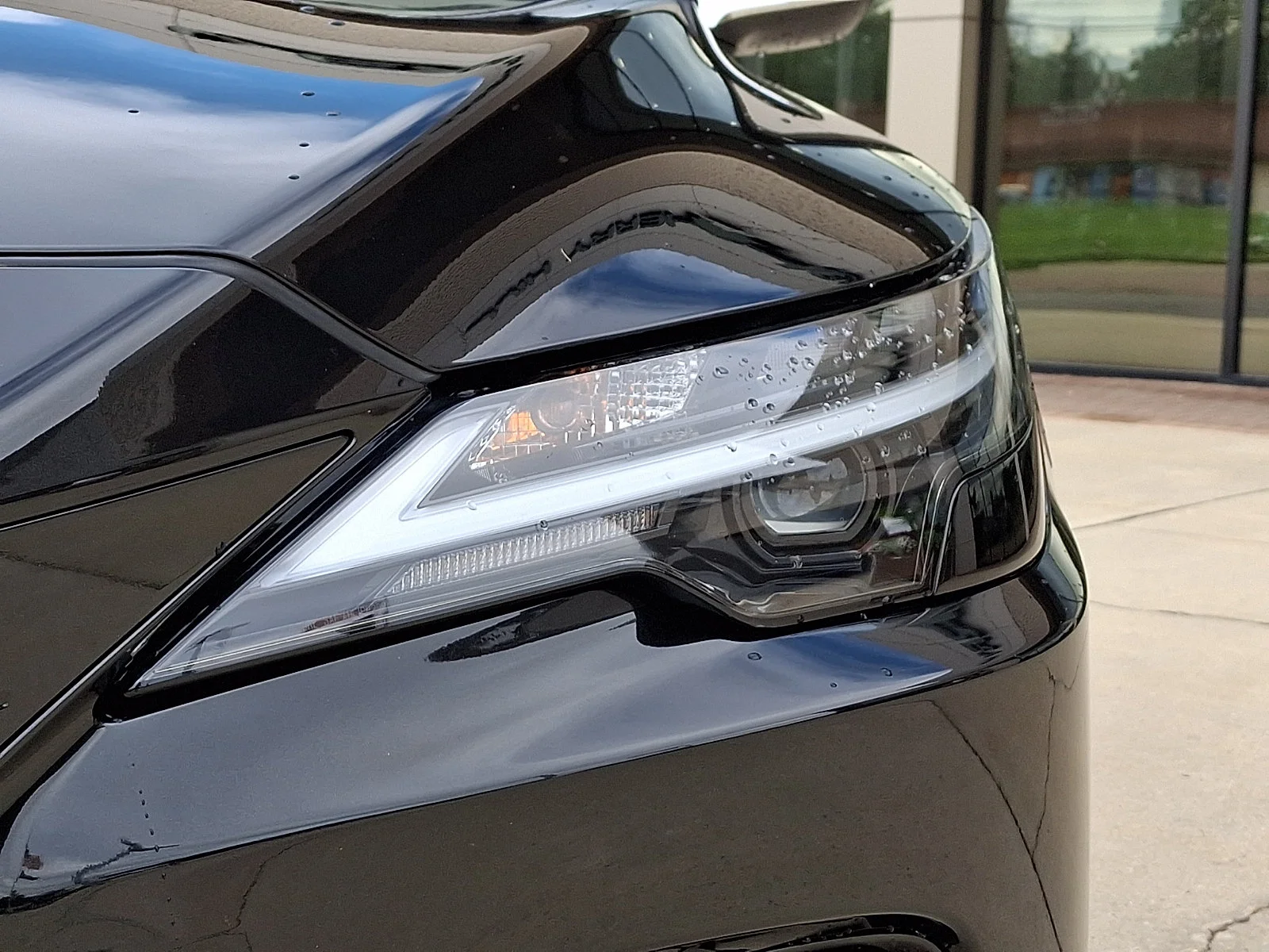 Certified Used 2024 CAVIAR Lexus  image 9