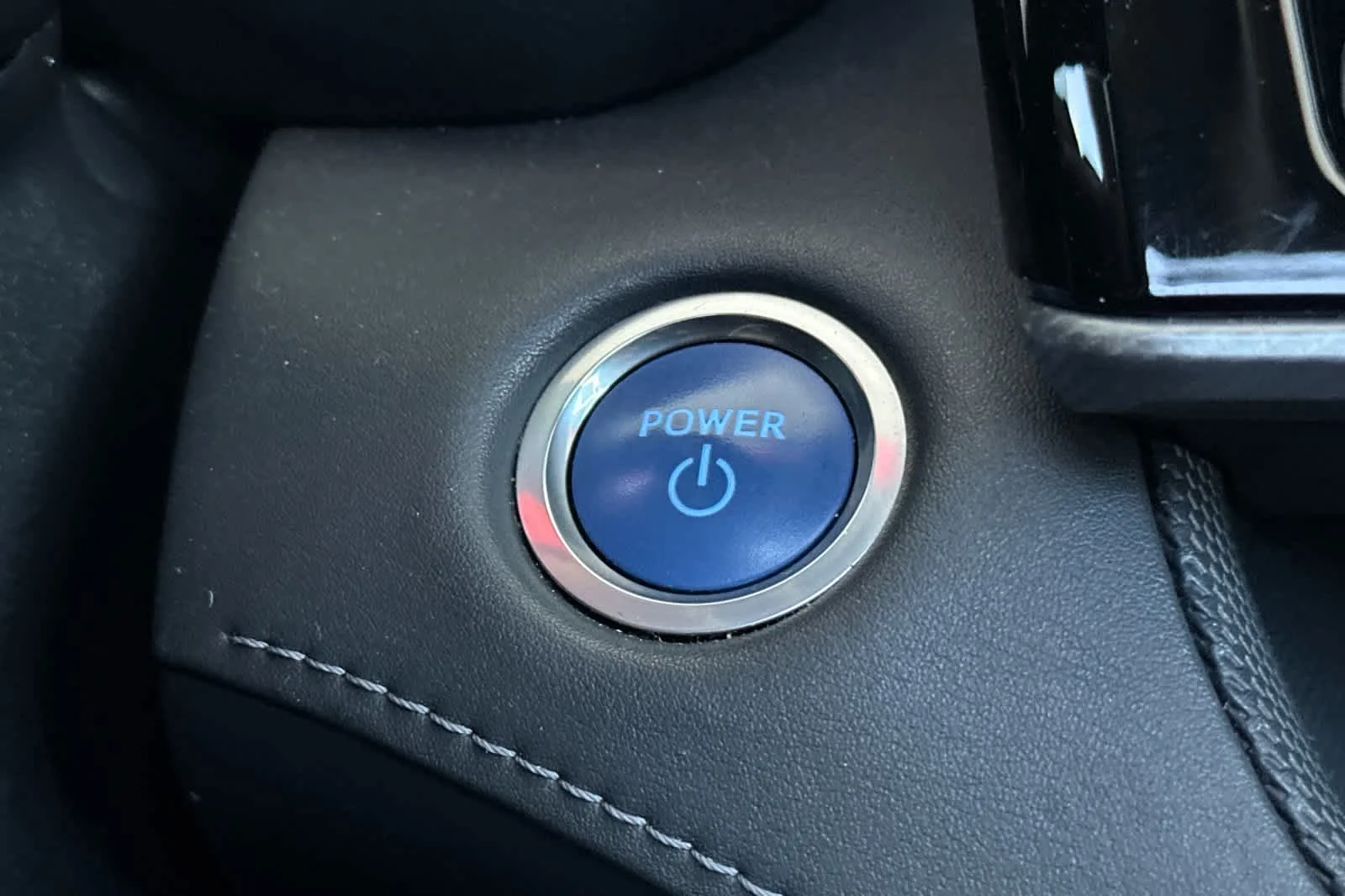 Used 2020 Blizzard Pearl Toyota Hybrid Platinum image 26