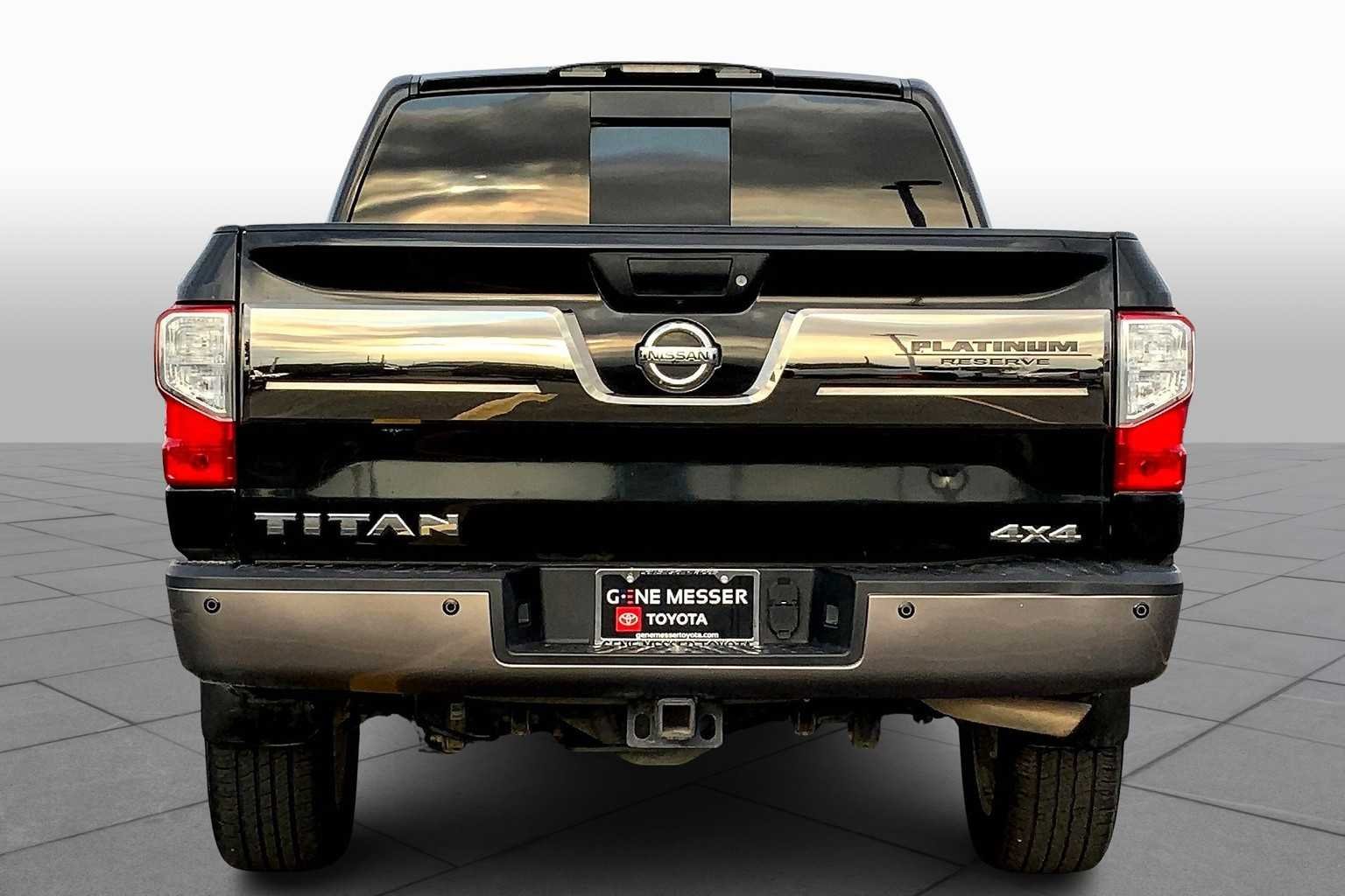 Used 2019 Magnetic Black Metallic Nissan Platinum Reserve image 4
