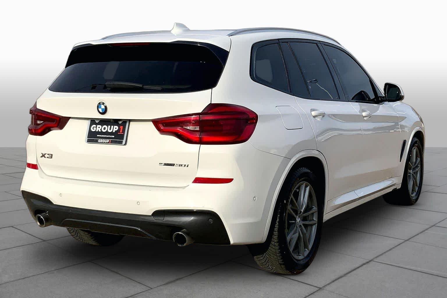 Used 2019 Alpine White BMW sDrive30i image 13