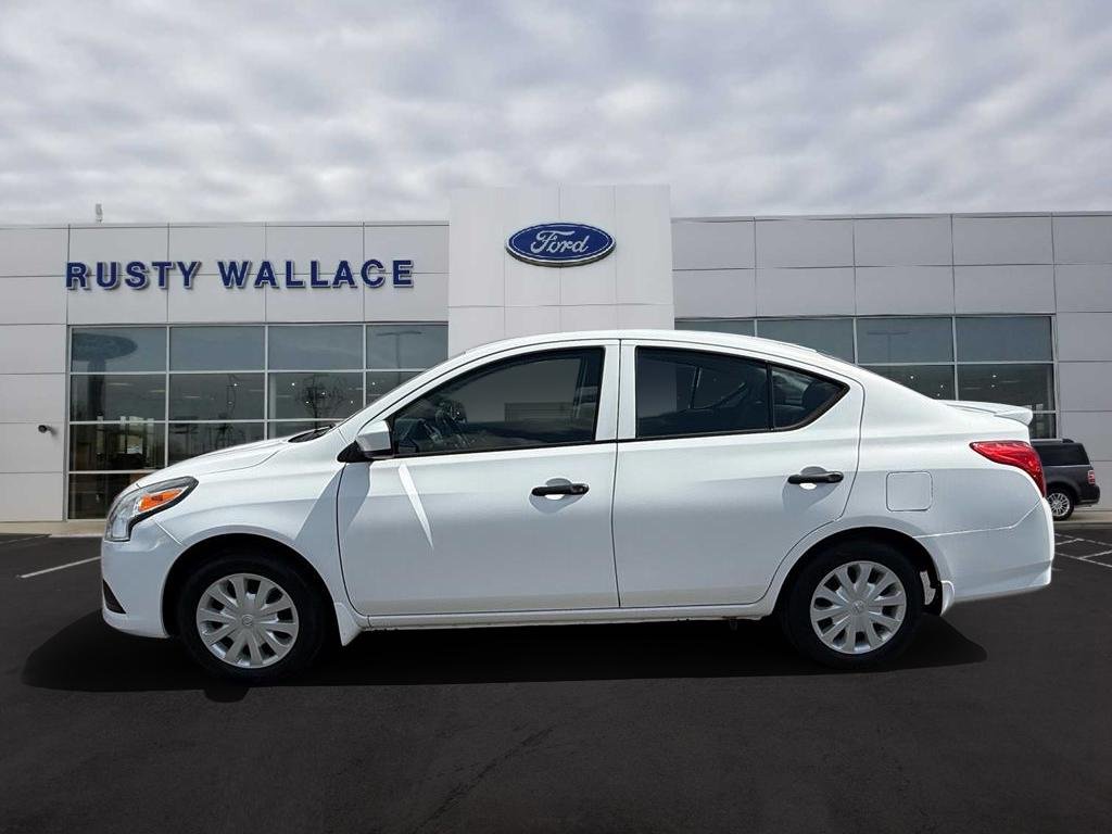 2017 Nissan Versa Sedan S Plus