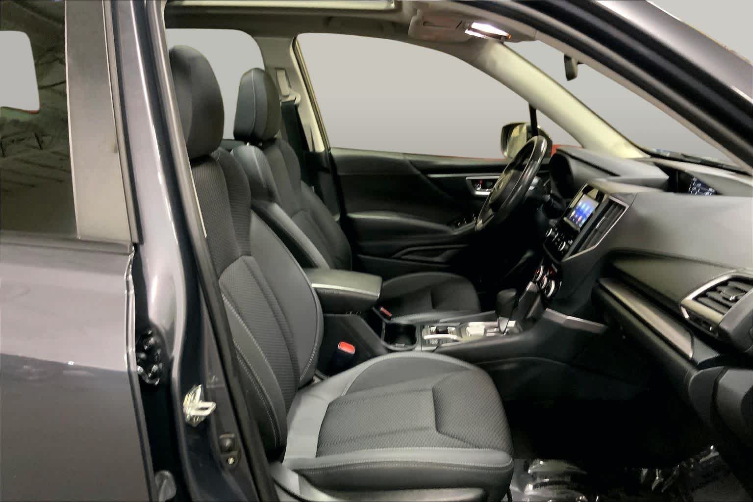 Used 2022 Magnetite Gray Metallic Subaru Premium image 9