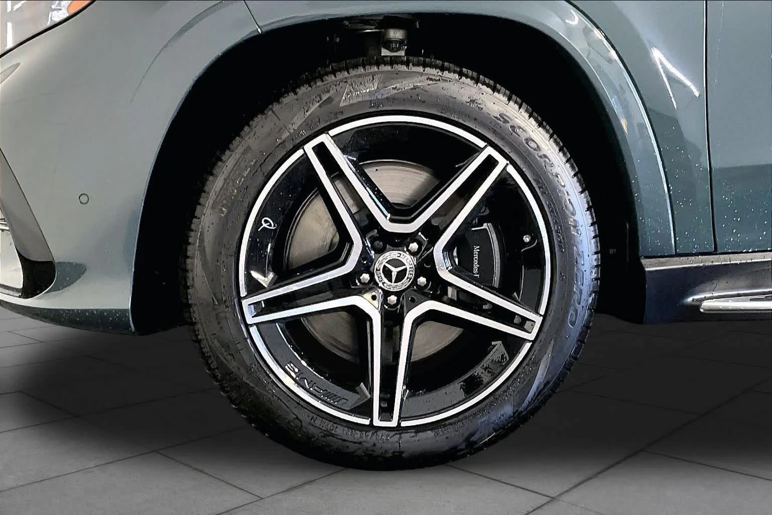 New 2027 Dark Petrol Mercedes-Benz GLS 450 image 17