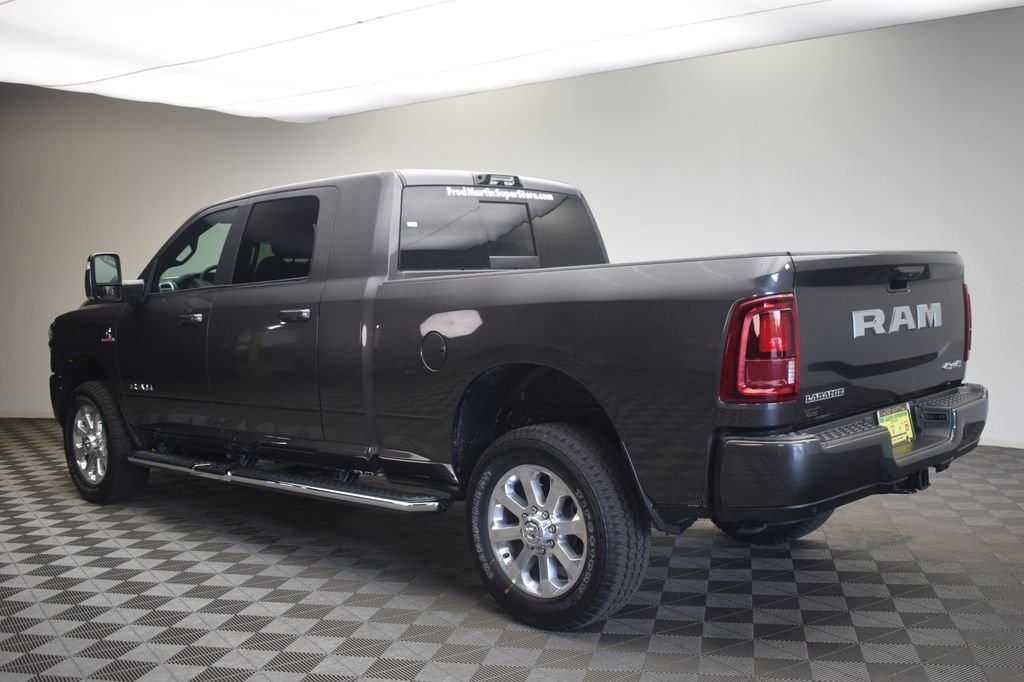 New 2026 Granite Crystal Metallic Clear-Coat Exterior Paint RAM Laramie image 16