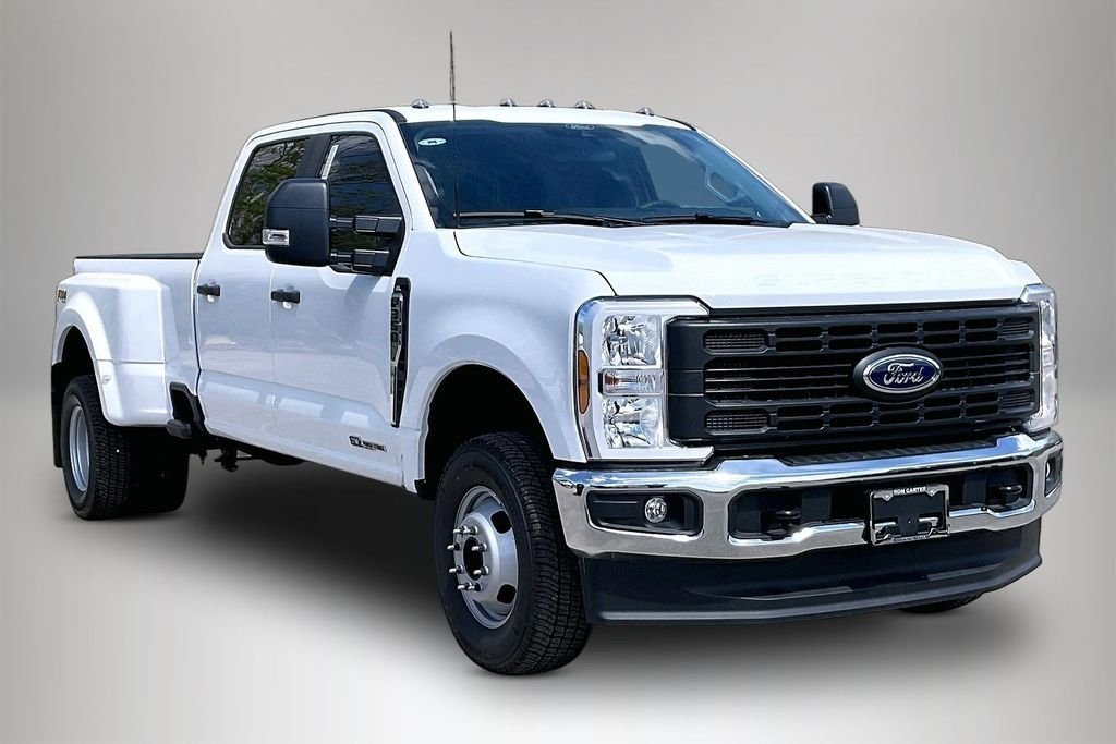 New 2026 Ford Super Duty F-350 XL 4D Crew Cab