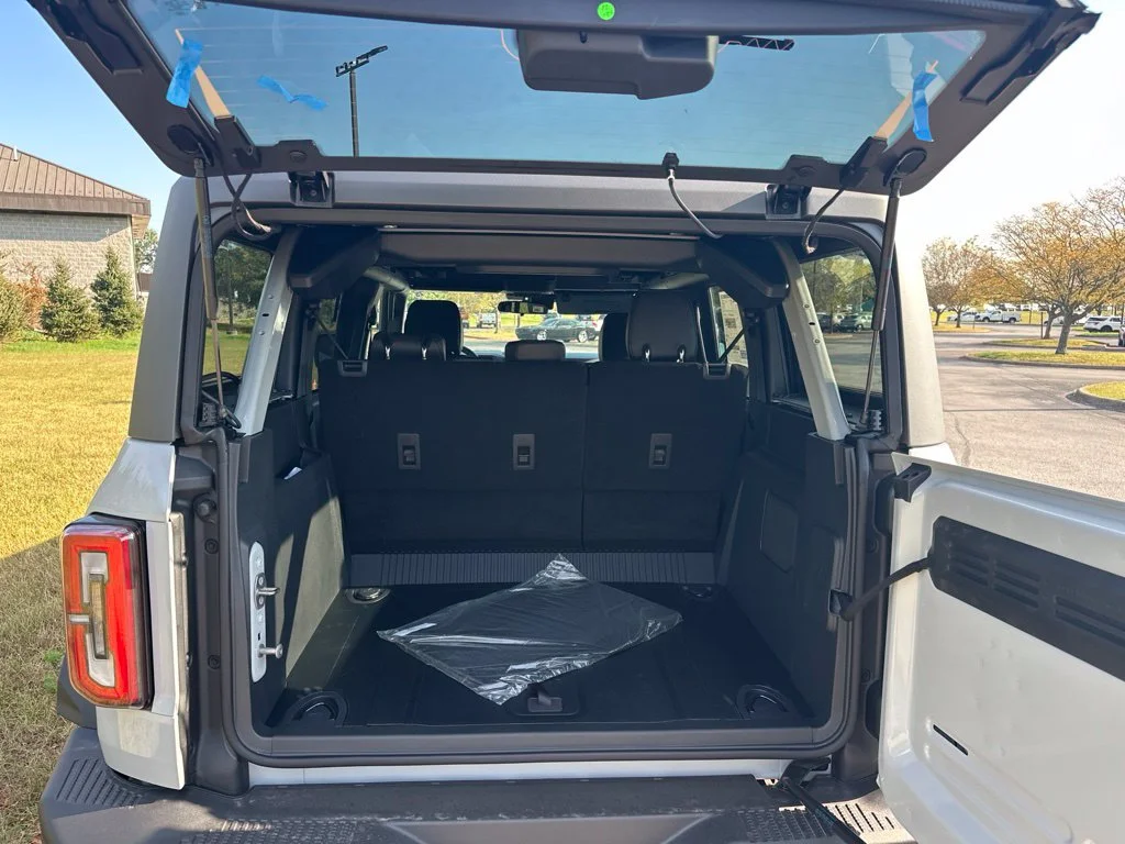 New 2026 Avalanche Gray Ford Badlands® image 23
