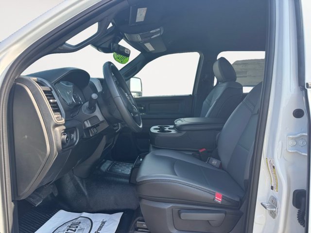New 2026 Bright White Clearcoat RAM Tradesman image 9