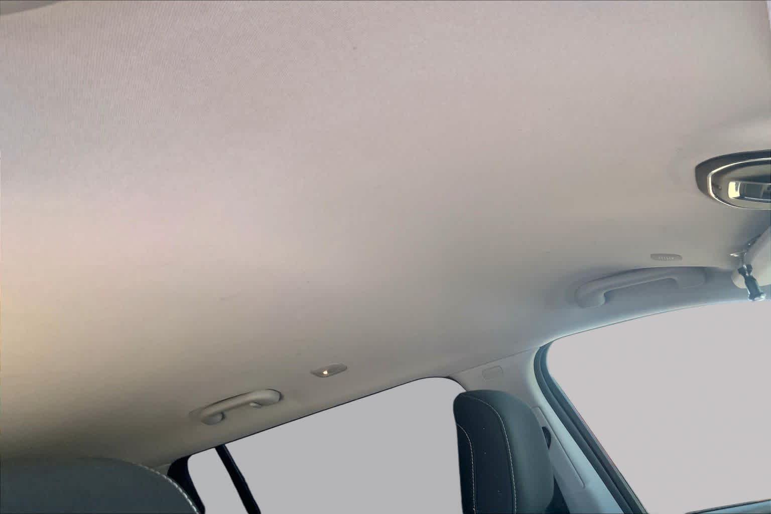 Certified Used 2023 Bright White Clearcoat Jeep Laredo image 14