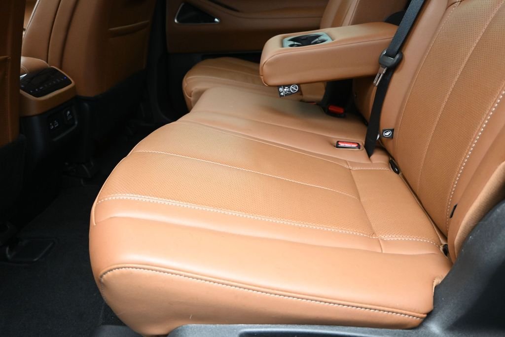 Certified Used 2023 White INFINITI Sensory image 17