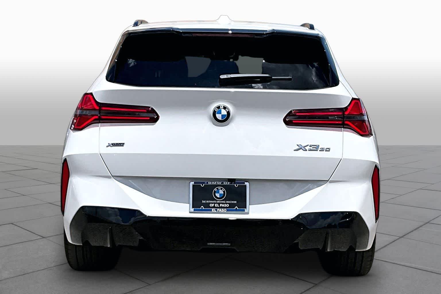 New 2026 Alpine White BMW 30 xDrive image 4