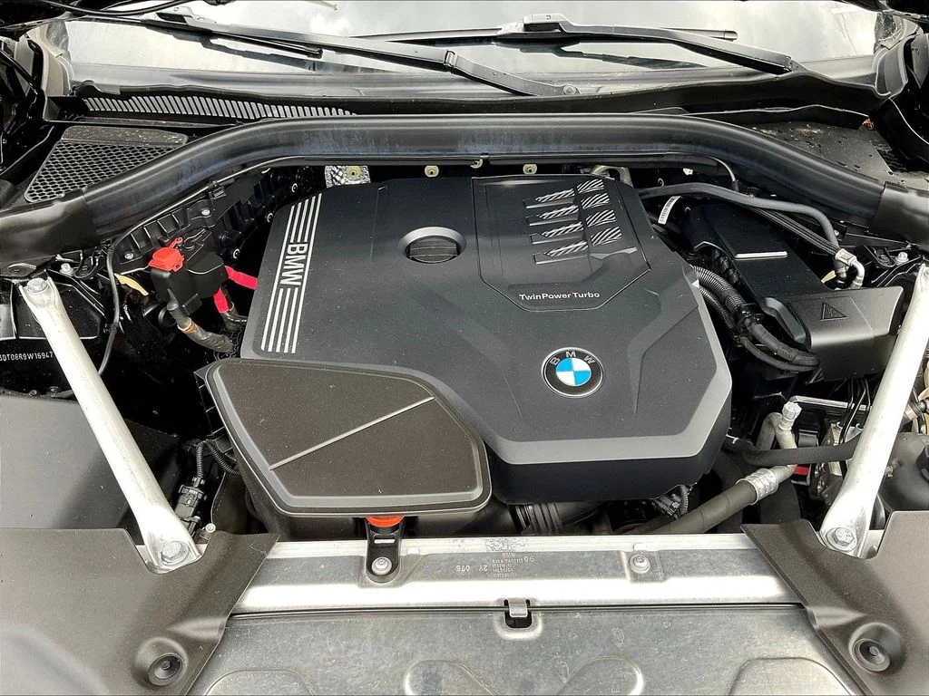 Used 2024 Black Sapphire Metallic BMW xDrive30i image 29