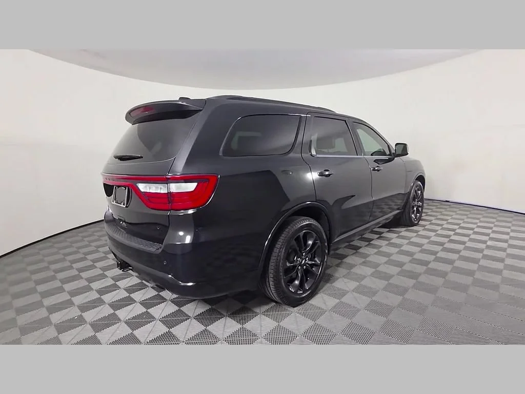 Used 2023 DB Black Clearcoat Dodge R/T Plus image 37