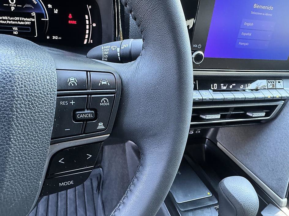 Certified Used 2025 Ice Toyota LE image 14